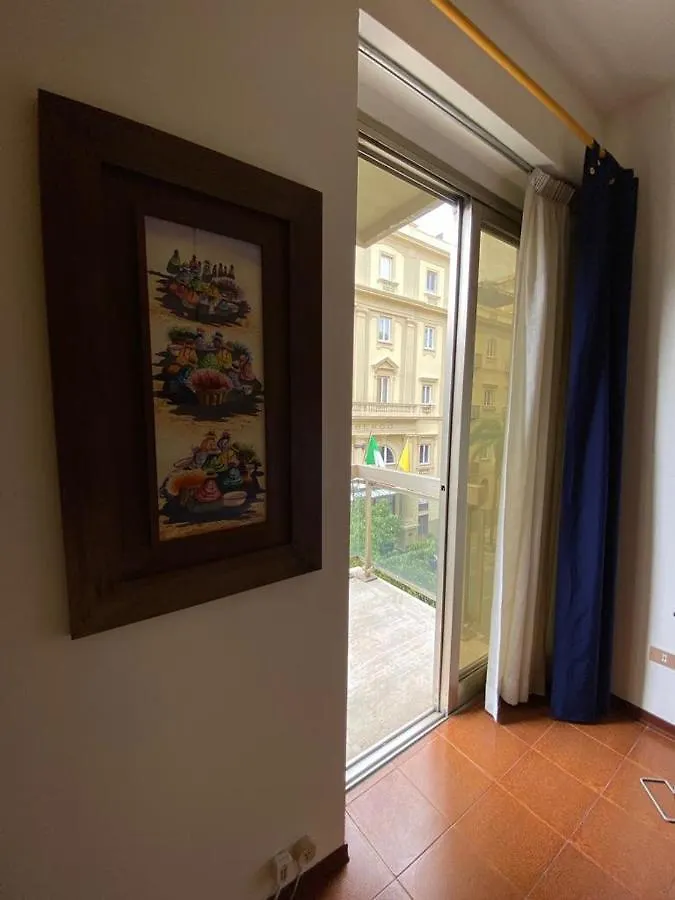Lively Apartment In Palermo City Center İtalya