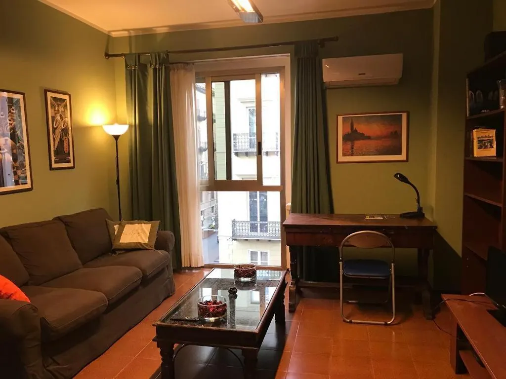 Lively Apartment In Palermo City Center